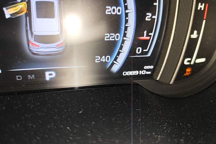 Used Geely Auto Emgrand X7 Sport 2016 1.8TD Automatic ZhiZun Version Odometer Close Up
