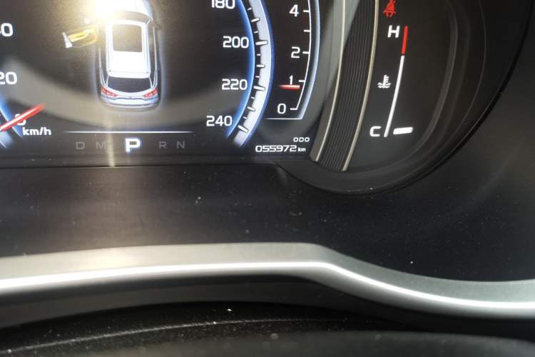 Used Geely Auto Emgrand X7 Sport 2016 1.8TD Automatic ZhiZun Version Odometer Close Up