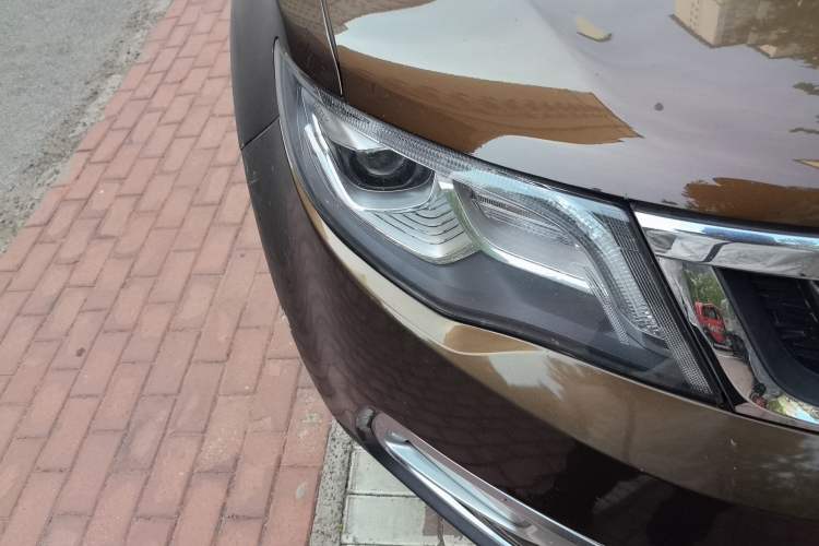 Used Geely Auto Emgrand X7 Sport 2016 1.8TD Automatic Smart Model Right Front Headlight