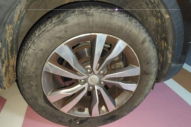 Used Geely Auto Emgrand X7 Sport 2016 1.8TD Automatic ZhiZun Version Right Front Wheel Hub