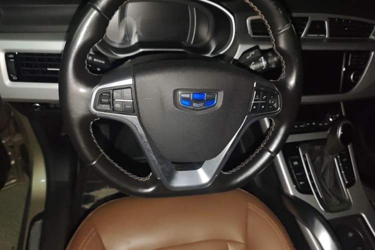 Used Geely Auto Emgrand X7 Sport 2016 1.8TD Automatic ZhiZun Version Steering Wheel