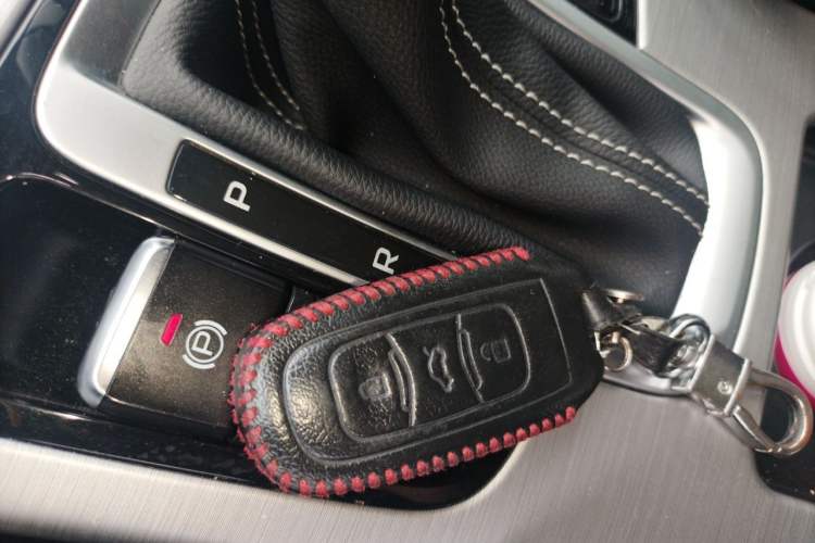 Used Geely Auto Emgrand X7 Sport 2016 1.8TD Automatic ZhiShang Model Vehicle Key
