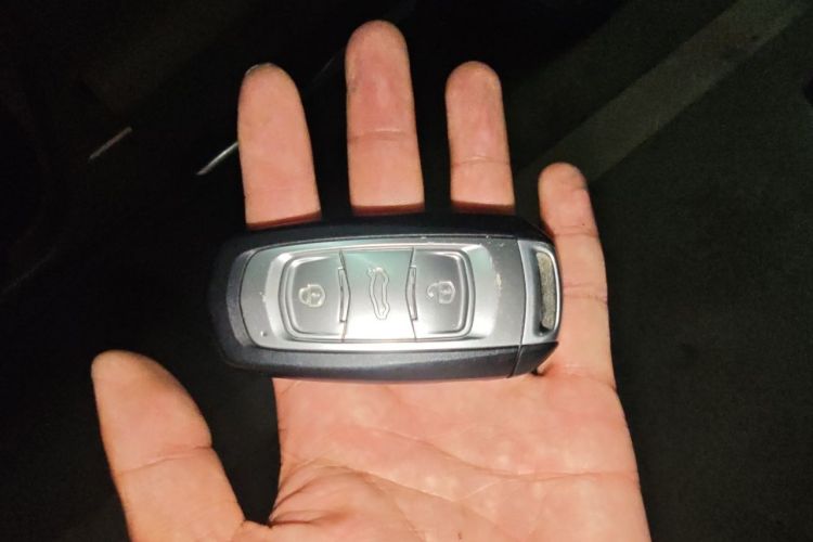 Used Geely Auto Emgrand X7 Sport 2016 1.8TD Automatic ZhiZun Version Vehicle Key