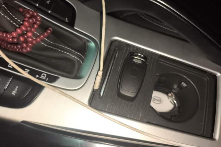 Used Geely Auto Emgrand X7 Sport 2016 1.8TD Automatic Smart Model Vehicle Key