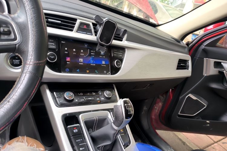 Used Geely Auto Emgrand X7 Sport 2016 2.0L Manual Smart Connect Version Audio And AC Panel