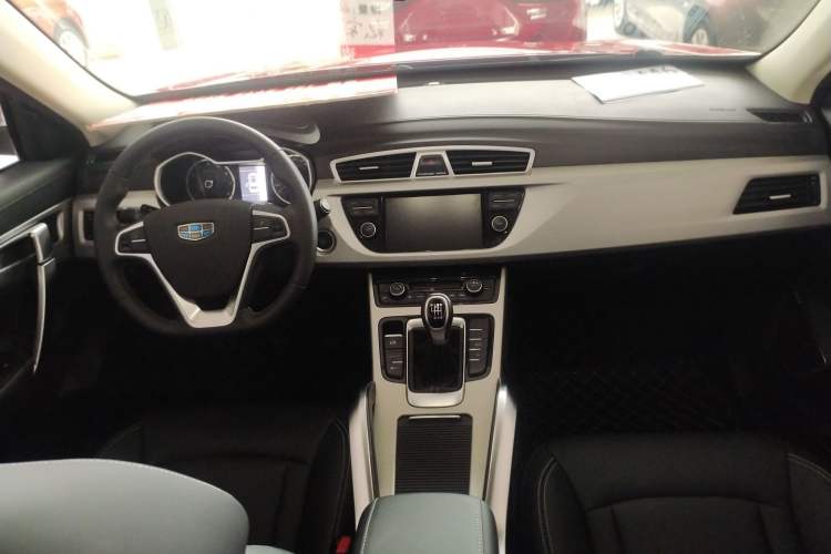 Used Geely Auto Emgrand X7 Sport 2016 2.0L Manual ZhiShang Version Audio And AC Panel
