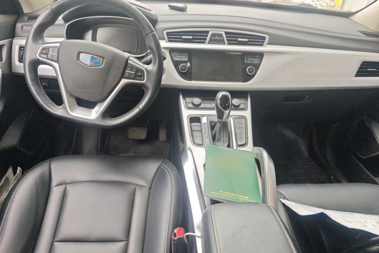 Used Geely Auto Emgrand X7 Sport 2016 1.8TD Automatic Smart Connectivity Version Center Console