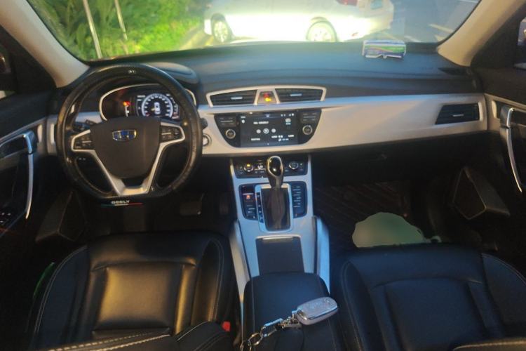Used Geely Auto Emgrand X7 Sport 2016 1.8TD Automatic Smart Model Center Console