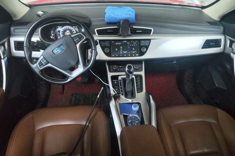 Used Geely Auto Emgrand X7 Sport 2016 1.8TD Automatic ZhiZun Version Center Console