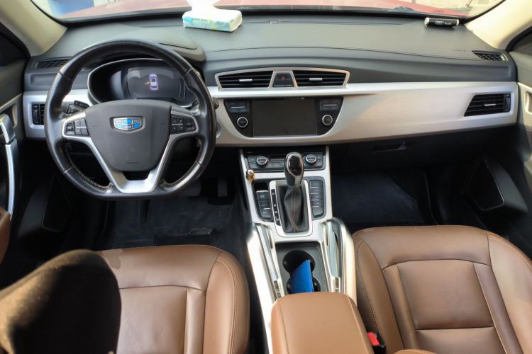 Used Geely Auto Emgrand X7 Sport 2016 1.8TD Automatic ZhiZun Version Center Console