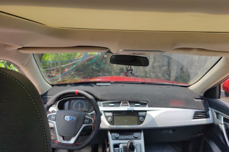 Used Geely Auto Emgrand X7 Sport 2016 1.8TD Automatic Smart Connectivity Version Center Console