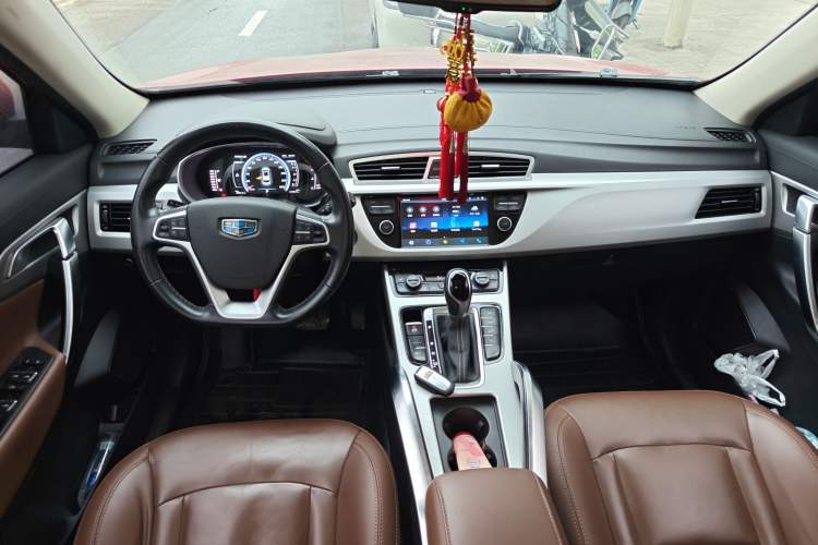 Used Geely Auto Emgrand X7 Sport 2016 1.8TD Automatic ZhiZun Version Center Console