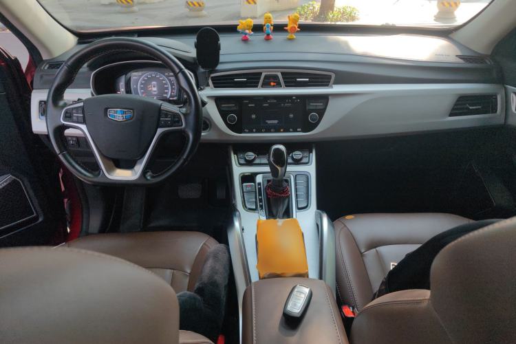 Used Geely Auto Emgrand X7 Sport 2016 1.8TD Automatic ZhiZun Version Center Console