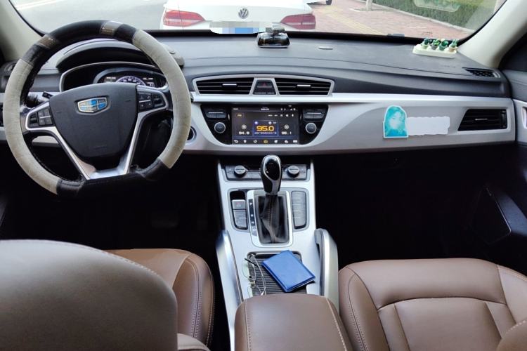 Used Geely Auto Emgrand X7 Sport 2016 1.8TD Automatic ZhiZun Version Center Console