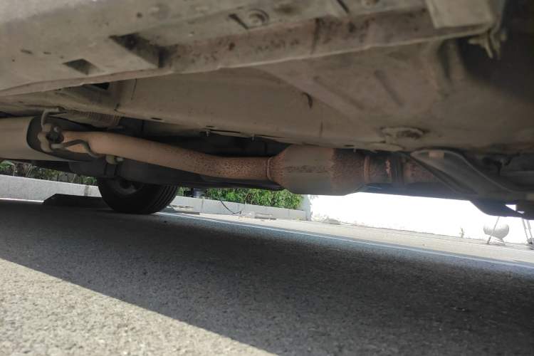 Used Geely Auto Emgrand X7 Sport 2016 2.0L Manual ZhiShang Version Chassis Front Right