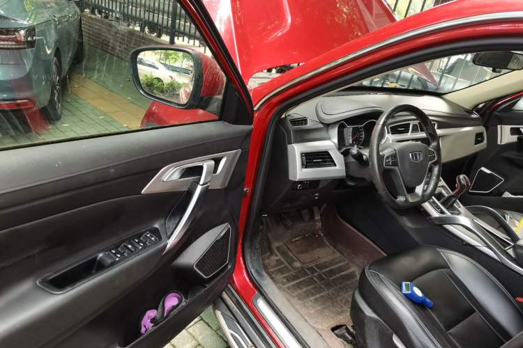 Used Geely Auto Emgrand X7 Sport 2016 2.0L Manual Smart Connect Version Driver Seat