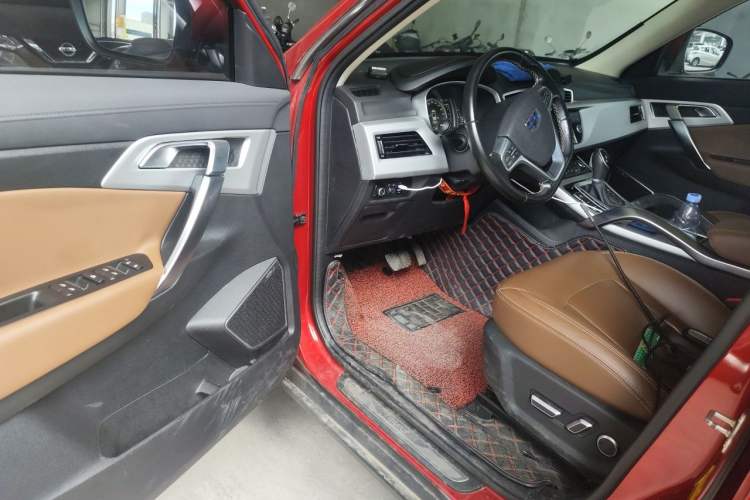 Used Geely Auto Emgrand X7 Sport 2016 1.8TD Automatic ZhiZun Version Driver Seat