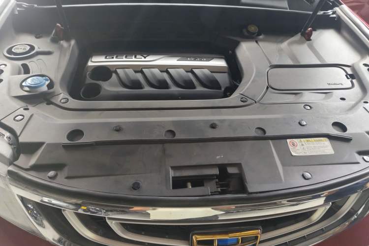 Used Geely Auto Emgrand X7 Sport 2016 1.8TD Automatic ZhiZun Version Engine Bay