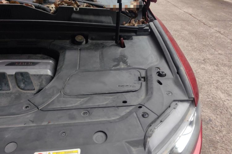 Used Geely Auto Emgrand X7 Sport 2016 1.8TD Automatic ZhiZun Version Engine Bay Left