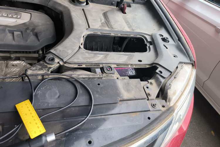 Used Geely Auto Emgrand X7 Sport 2016 2.0L Manual Smart Connect Version Engine Bay Left