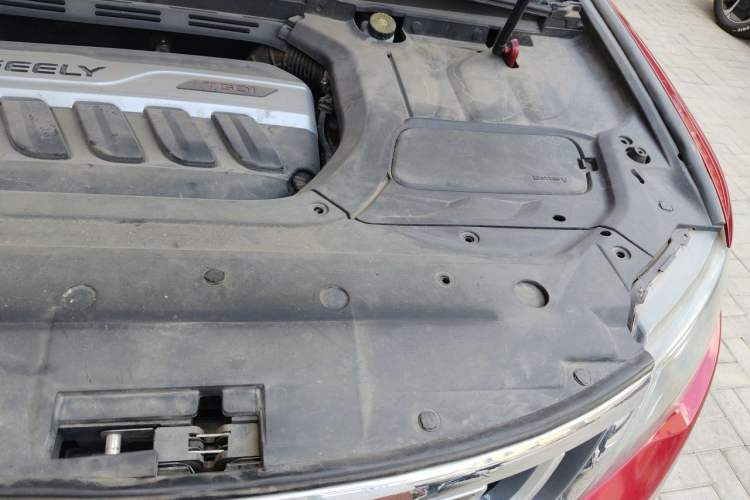 Used Geely Auto Emgrand X7 Sport 2016 1.8TD Automatic Smart Model Engine Bay Left