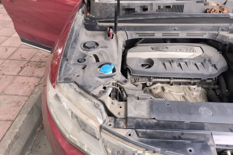 Used Geely Auto Emgrand X7 Sport 2016 2.0L Manual Smart Connect Version Engine Bay Right