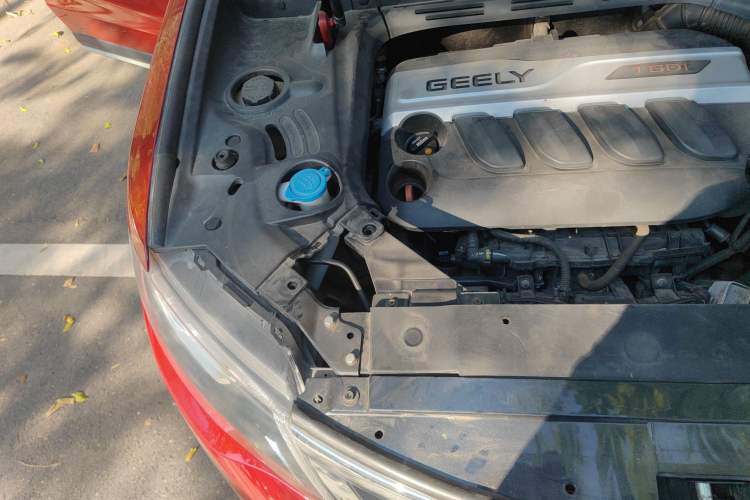 Used Geely Auto Emgrand X7 Sport 2016 1.8TD Automatic ZhiZun Version Engine Bay Right