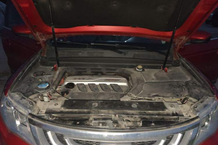 Used Geely Auto Emgrand X7 Sport 2016 1.8TD Automatic ZhiShang Model Engine Bay