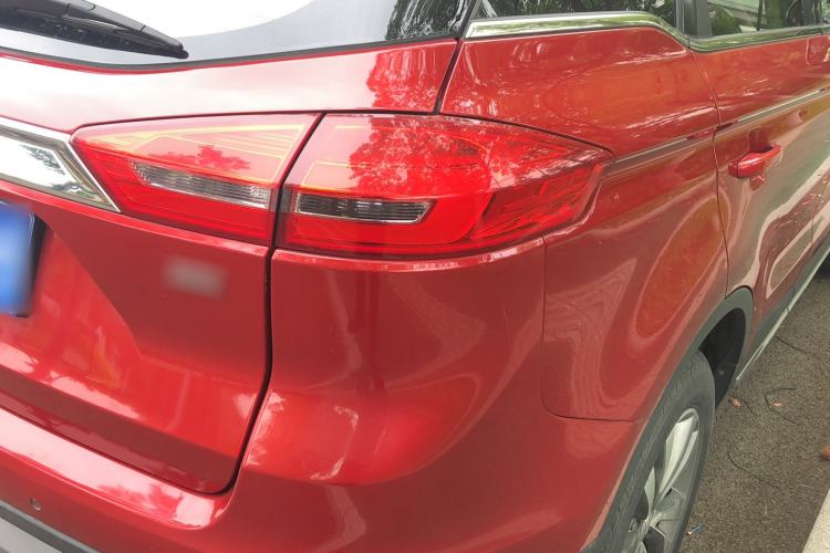 Used Geely Auto Emgrand X7 Sport 2016 1.8TD Automatic Smart Connectivity Version Exterior 3