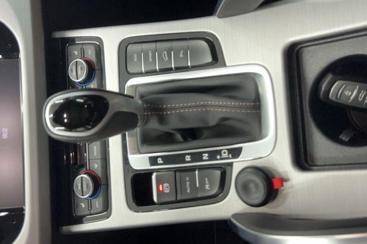 Used Geely Auto Emgrand X7 Sport 2016 1.8TD Automatic ZhiZun Version Gear Lever