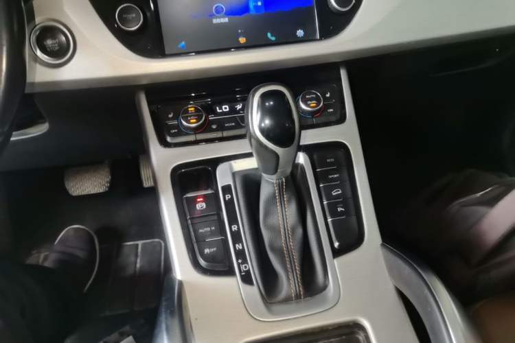 Used Geely Auto Emgrand X7 Sport 2016 1.8TD Automatic ZhiZun Version Gear Lever