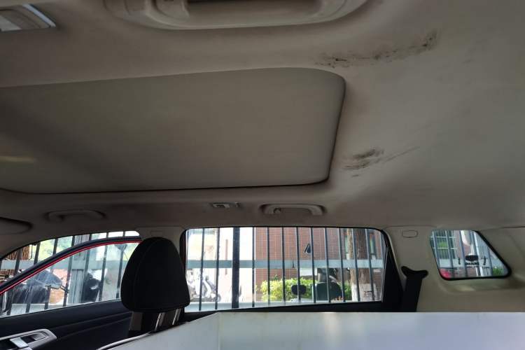 Used Geely Auto Emgrand X7 Sport 2016 2.0L Manual Smart Connect Version Headliner