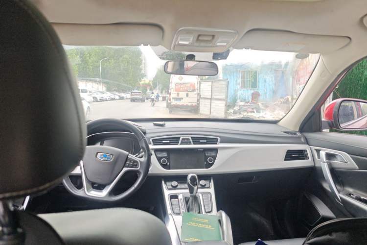 Used Geely Auto Emgrand X7 Sport 2016 1.8TD Automatic Smart Connectivity Version Headliner