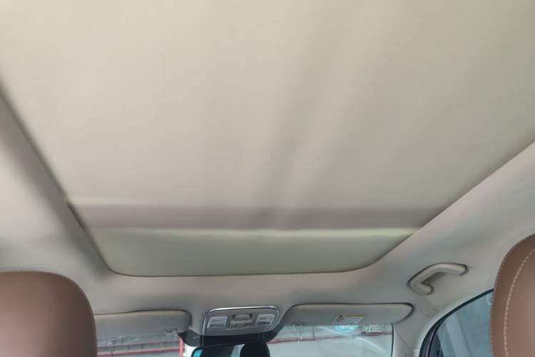 Used Geely Auto Emgrand X7 Sport 2016 1.8TD Automatic ZhiZun Version Headliner