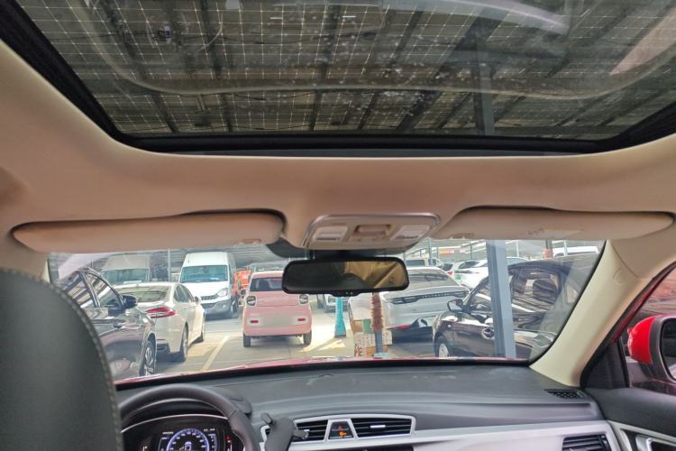 Used Geely Auto Emgrand X7 Sport 2016 1.8TD Automatic Smart Model Headliner