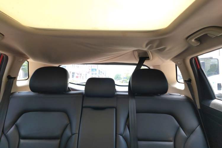 Used Geely Auto Emgrand X7 Sport 2016 1.8TD Automatic Smart Connectivity Version Headliner