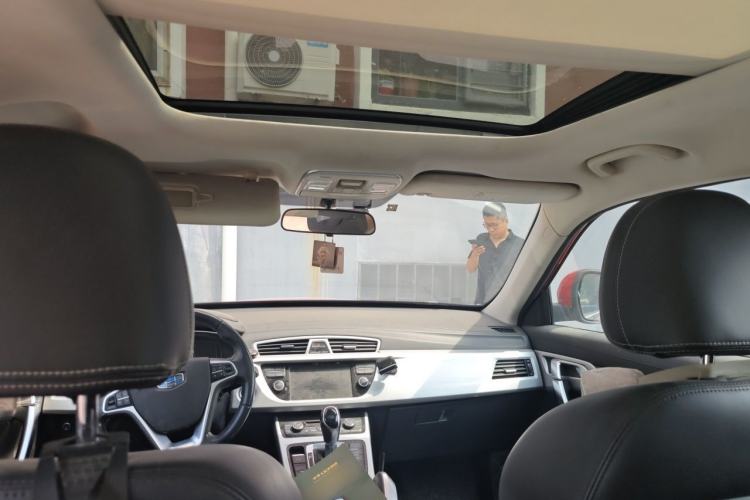 Used Geely Auto Emgrand X7 Sport 2016 1.8TD Automatic Smart Connectivity Version Headliner