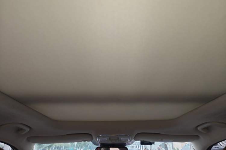 Used Geely Auto Emgrand X7 Sport 2016 1.8TD Automatic ZhiZun Version Headliner