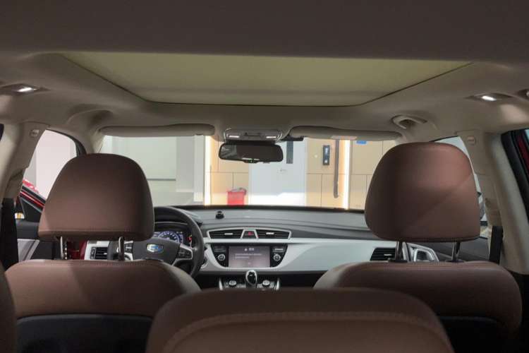 Used Geely Auto Emgrand X7 Sport 2016 1.8TD Automatic ZhiZun Version Headliner
