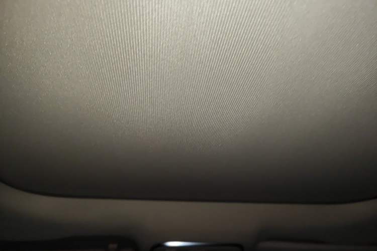 Used Geely Auto Emgrand X7 Sport 2016 1.8TD Automatic Smart Model Headliner