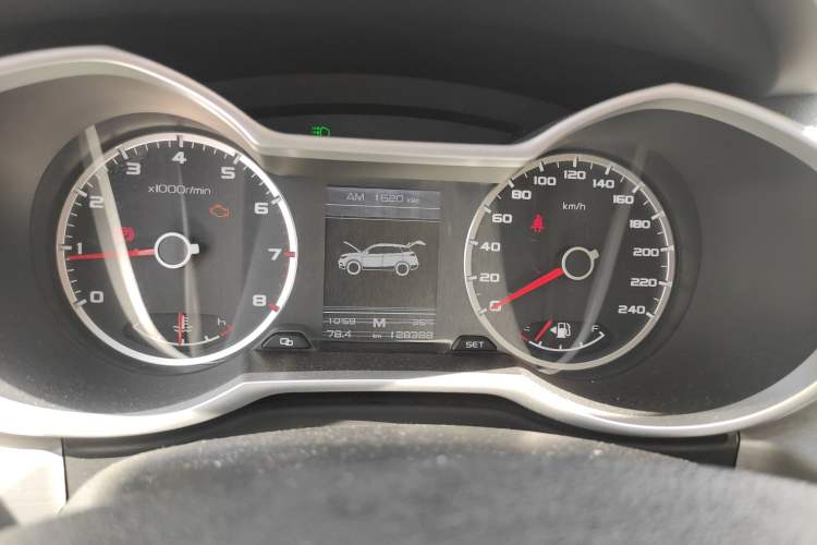 Used Geely Auto Emgrand X7 Sport 2016 2.0L Manual ZhiShang Version Instrument Cluster