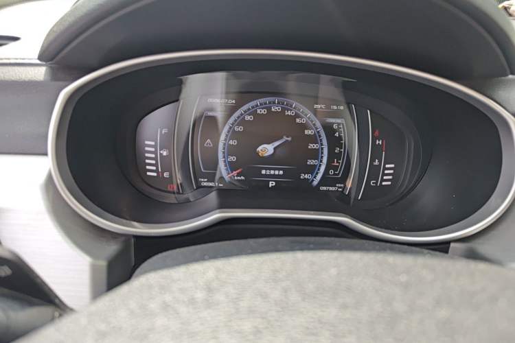 Used Geely Auto Emgrand X7 Sport 2016 1.8TD Automatic ZhiZun Version Instrument Cluster