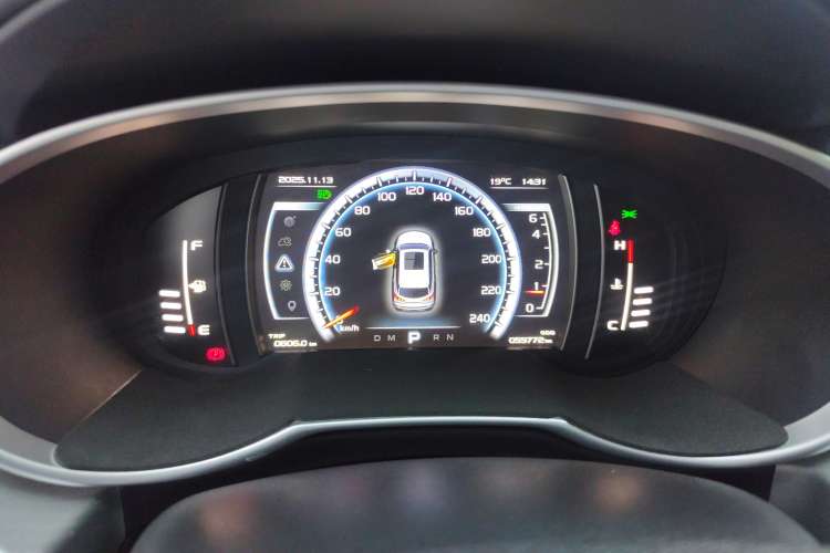 Used Geely Auto Emgrand X7 Sport 2016 1.8TD Automatic ZhiZun Version Instrument Cluster