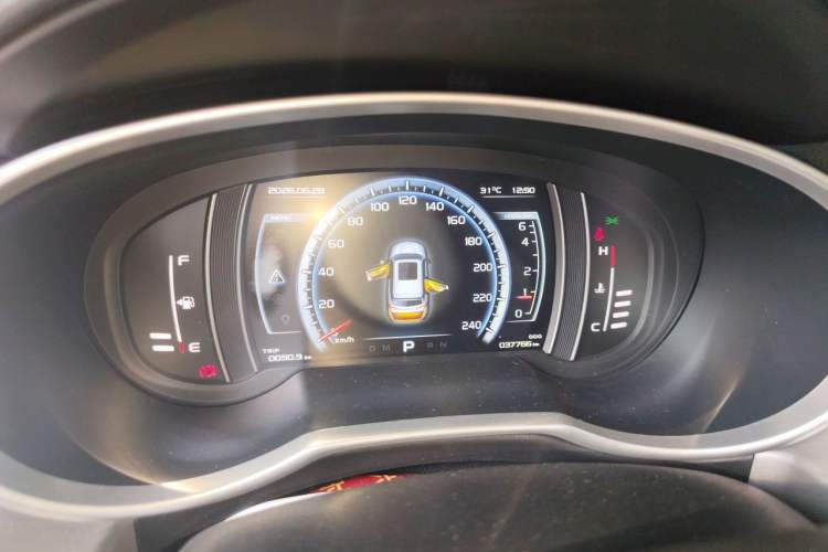 Used Geely Auto Emgrand X7 Sport 2016 1.8TD Automatic ZhiZun Version Instrument Cluster