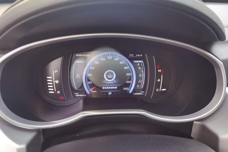 Used Geely Auto Emgrand X7 Sport 2016 1.8TD Automatic Smart Model Instrument Cluster
