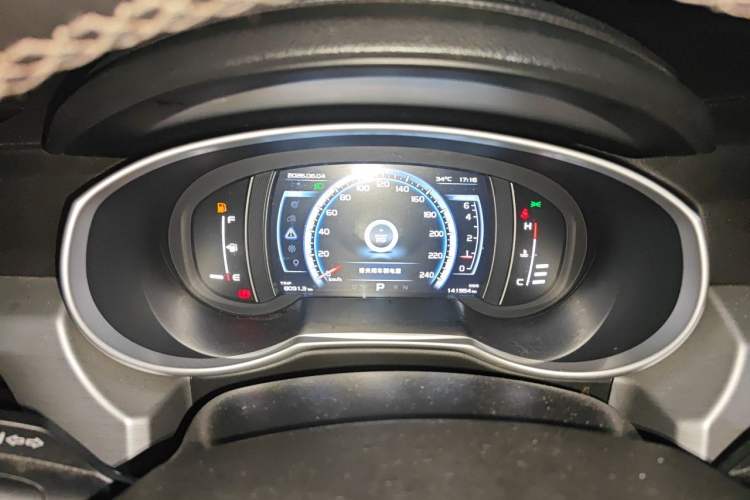 Used Geely Auto Emgrand X7 Sport 2016 1.8TD Automatic All-Wheel-Drive ZhiZun Edition Instrument Cluster