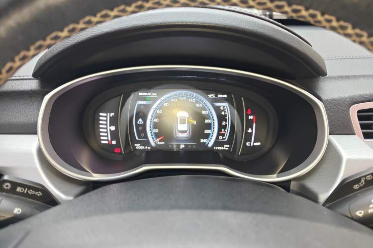 Used Geely Auto Emgrand X7 Sport 2016 1.8TD Automatic ZhiZun Version Instrument Cluster