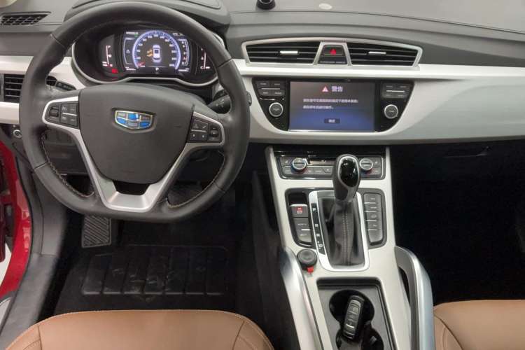 Used Geely Auto Emgrand X7 Sport 2016 1.8TD Automatic ZhiZun Version Interior 3