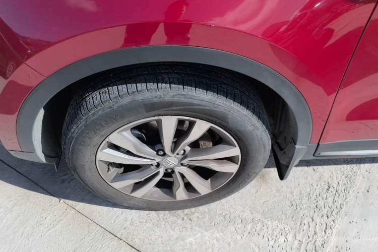 Used Geely Auto Emgrand X7 Sport 2016 1.8TD Automatic All-Wheel-Drive ZhiZun Edition Left Front Wheel Hub