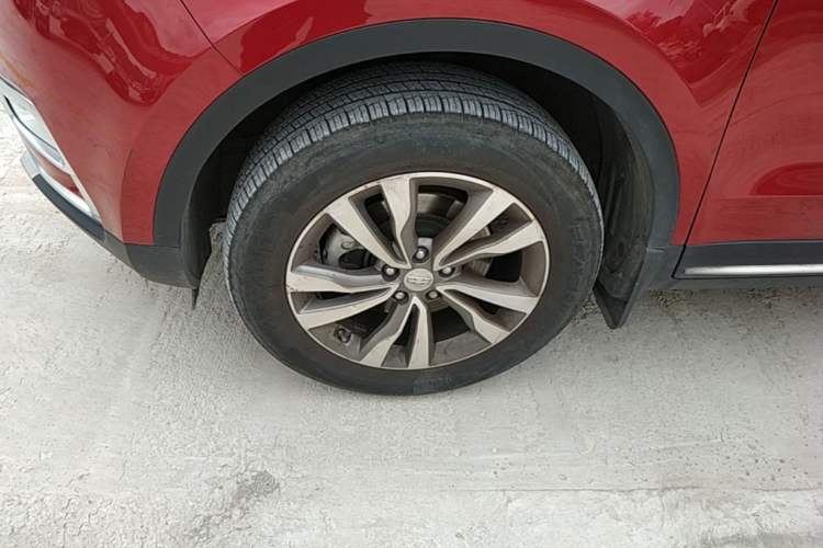Used Geely Auto Emgrand X7 Sport 2016 1.8TD Automatic All-Wheel-Drive ZhiZun Edition Left Front Wheel Hub